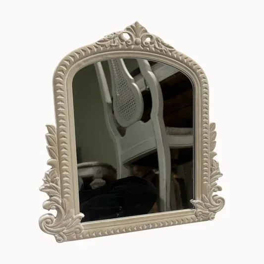 Plain White Mirror